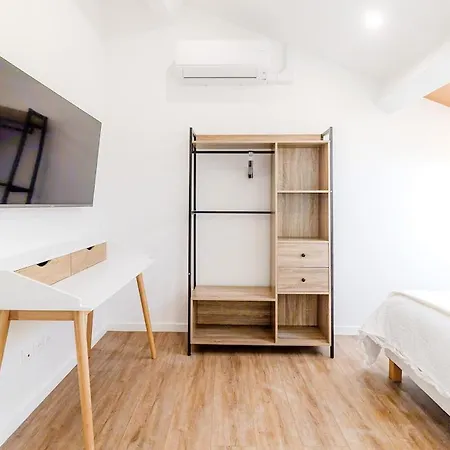4 Seasons Nest - Cour Privee - Paris * Montreuil (Seine-Saint-Denis)